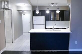 300 Balliol St in Toronto, ON - Building Photo - Building Photo