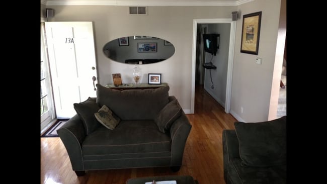 1845 Anaheim Ave in Costa Mesa, CA - Building Photo - Building Photo