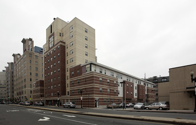 Oak Terrace in Boston, MA - Foto de edificio - Building Photo