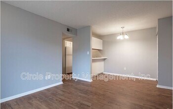 4036 Hunters Ridge Dr SW in Huntsville, AL - Building Photo - Building Photo
