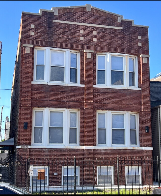 property at 3236 W Cortez St