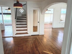 2346 SW 20th St in Miami, FL - Building Photo - Building Photo