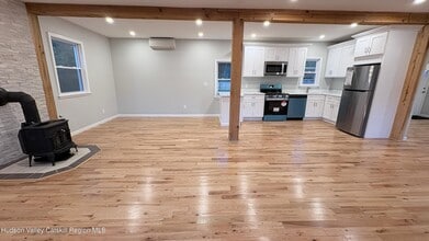54 Grove St in Cairo, NY - Building Photo - Building Photo