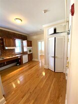 880 Massachusetts Ave, Unit 218 in Cambridge, MA - Building Photo