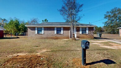 119 Nann St in Enterprise, AL - Building Photo - Building Photo