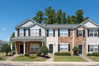 Creekside Townhomes in Durham, NC - Building Photo - Building Photo