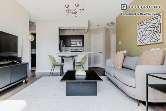 2140 L St NW in Washington, DC - Building Photo - Building Photo