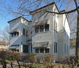 2117 Selby Ave in St. Paul, MN - Foto de edificio - Building Photo