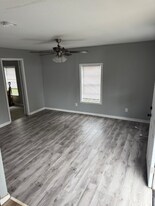 714 Crim Ave in Kilgore, TX - Building Photo