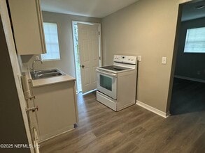 3341 Westlake Ave in Jacksonville, FL - Building Photo - Building Photo