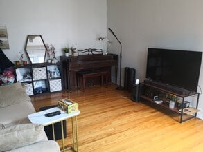 5465 S Ingleside Ave, Unit 3E in Chicago, IL - Building Photo - Building Photo