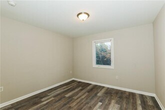 166 Anderson Ave NW in Atlanta, GA - Foto de edificio - Building Photo