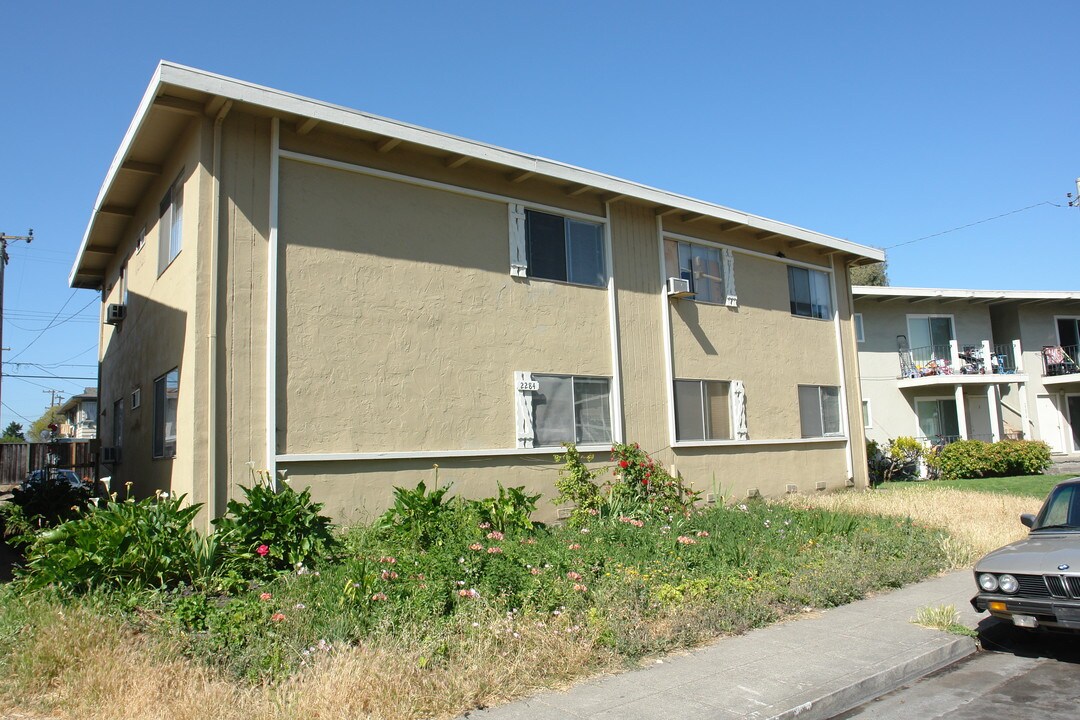 2284 Ellena Dr in Santa Clara, CA - Building Photo