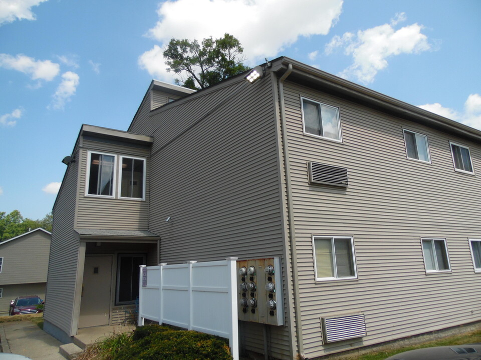 562 Woodland Ave in Lexington, KY - Building Photo