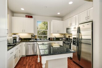 751 Paradise Way in National City, CA - Building Photo - Building Photo