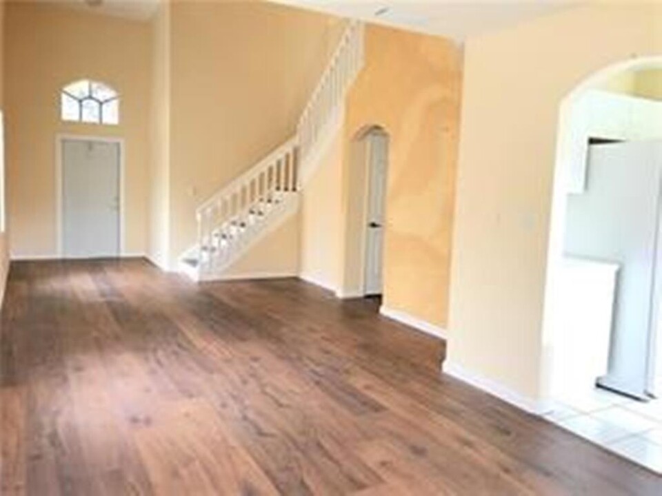 17137 NW 13th St in Pembroke Pines, FL - Building Photo