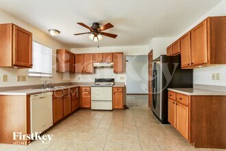 2 Red Cedar Parc Ct in O'Fallon, MO - Building Photo - Building Photo