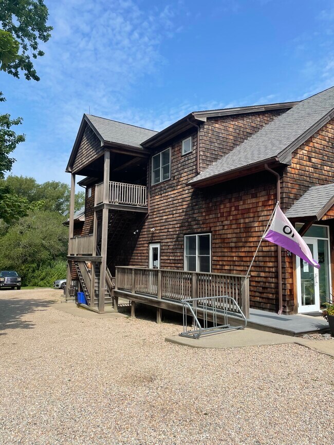 40 Southwest Ave Rentals in Jamestown, RI