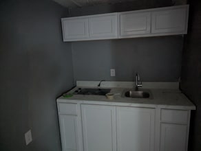 11430 Rohrman Rd in Port Richey, FL - Building Photo - Building Photo