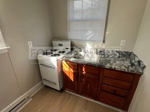803 Cole St in Greensboro, NC - Building Photo - Building Photo