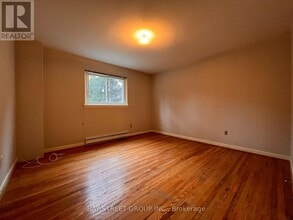 3195 Valmarie Ave in Mississauga, ON - Building Photo - Building Photo