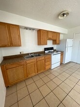 1304 E 11th St in Clovis, NM - Building Photo - Building Photo