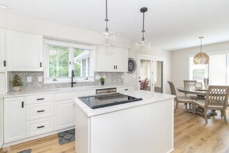 8429 Catamaran Dr in Indianapolis, IN - Building Photo - Building Photo