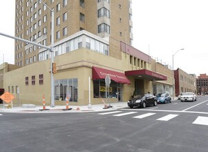 Townhome in Kansas City, KS - Foto de edificio - Building Photo