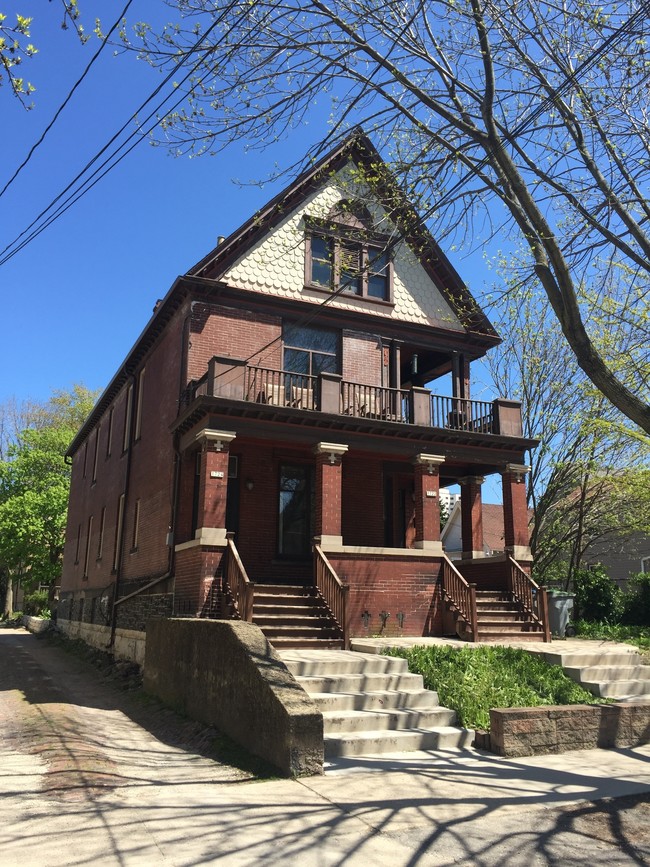 1722-1724 N Franklin Pl in Milwaukee, WI - Foto de edificio - Building Photo