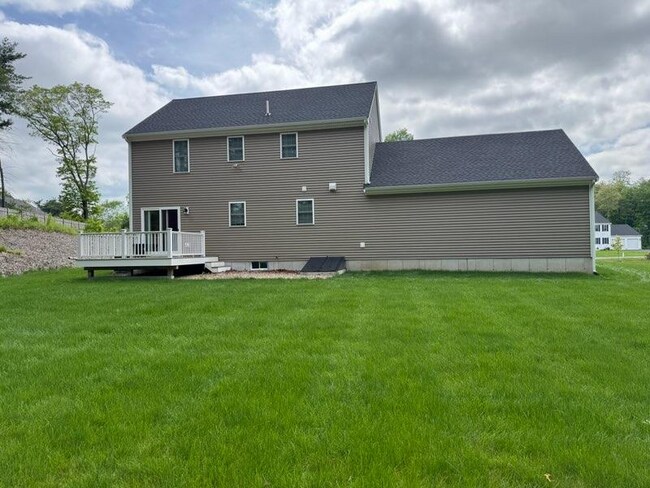 18 Grace St in Middleboro, MA - Building Photo - Building Photo