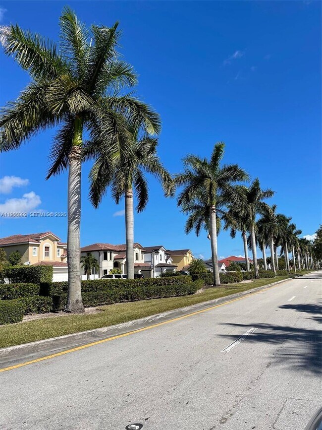 24063 SW 109th Ave in Homestead, FL - Building Photo - Building Photo
