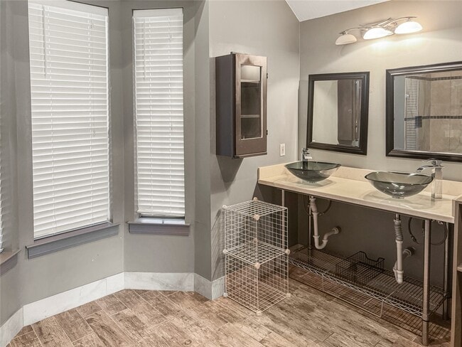 property at 4703 Cashel Glen Dr