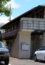 830 Coolidge St in Honolulu, HI - Building Photo - Building Photo