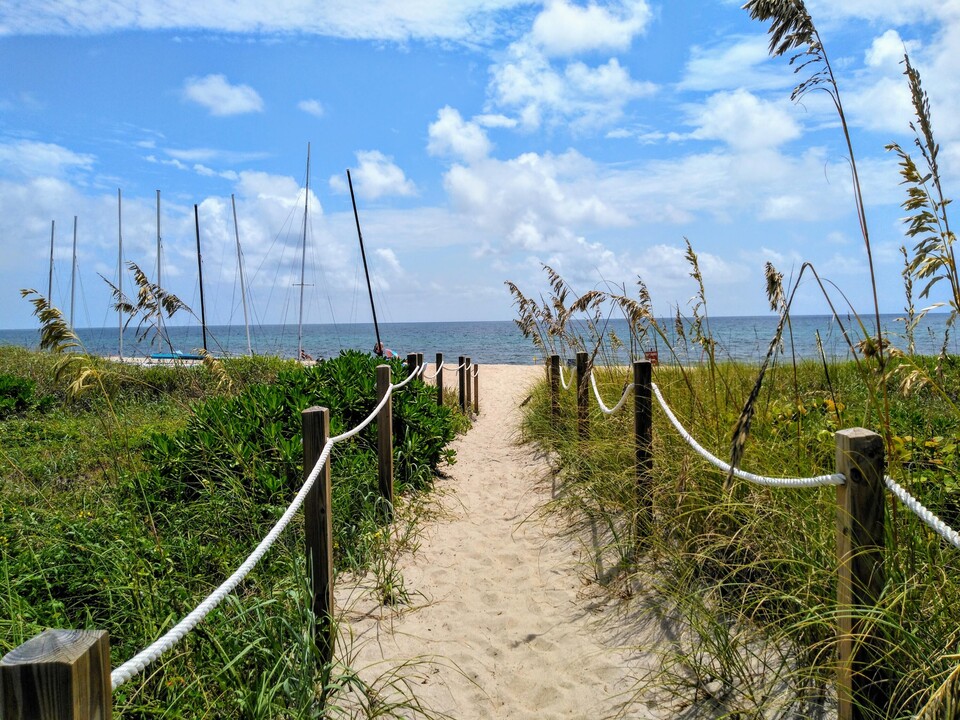 1137 NE 9th Ave in Delray Beach, FL - Building Photo
