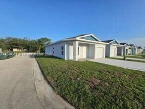 1431 Las Villas Blvd in Sebring, FL - Building Photo - Building Photo