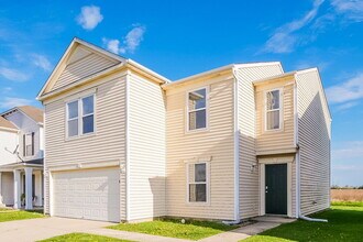 11424 Cuyahoga Dr in Indianapolis, IN - Building Photo - Building Photo