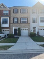 1006 Windlass Glen Rd in Baltimore, MD - Building Photo