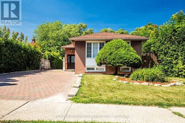 1366 Poprad Ave in Pickering, ON - Building Photo - Building Photo