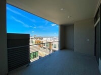 2401 Crawford St photo'