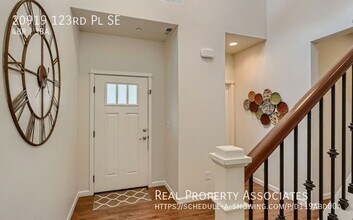 20919 123rd Pl SE in Kent, WA - Building Photo - Building Photo