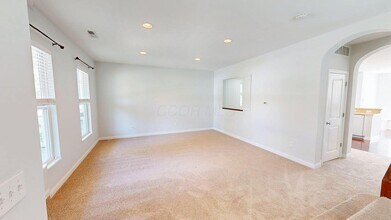 5597 Lantos Rd in Dublin, OH - Building Photo - Building Photo