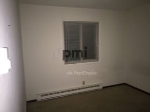 371 Southland Dr in Warrensburg, IL - Building Photo - Building Photo