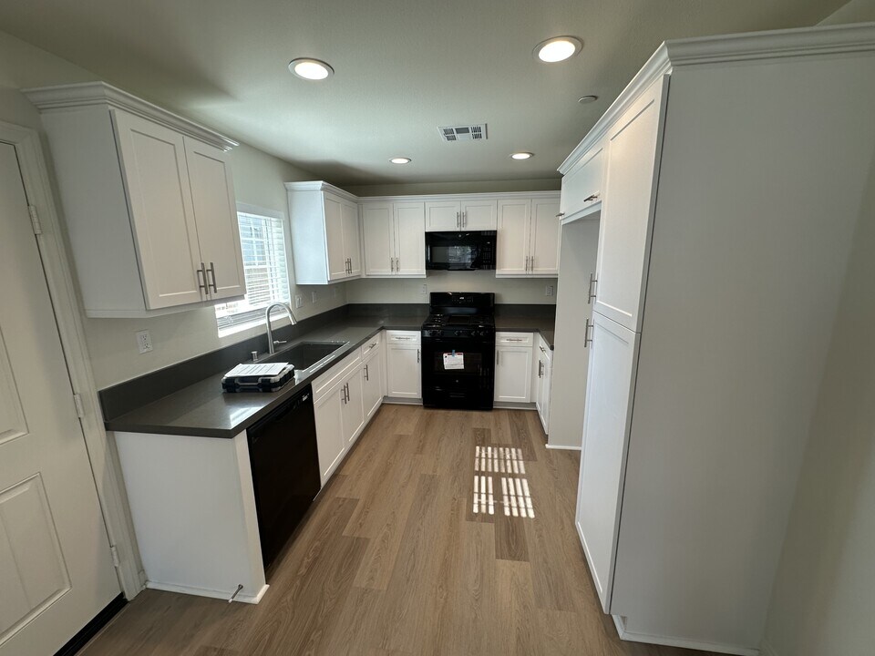 2267 Chestnut St in San Bernardino, CA - Foto de edificio