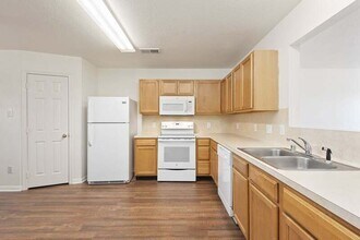 5165 Caicos Calle in Dickinson, TX - Building Photo - Building Photo