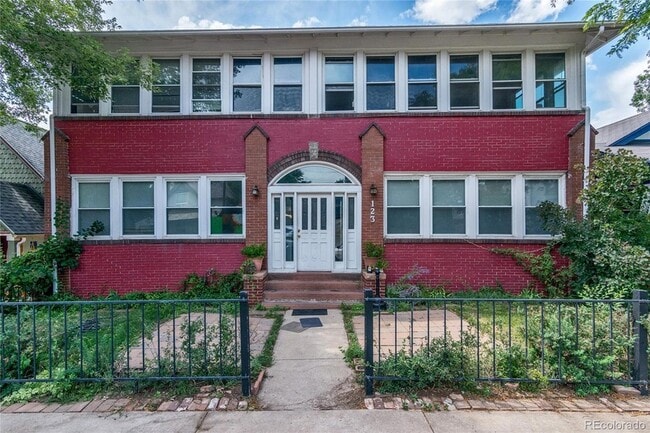 property at 123 S Pennsylvania St