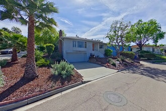 1462 Glengarry Rd in Pasadena, CA - Building Photo - Building Photo