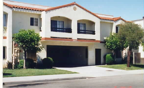 Newly Renovated 1 bedroom in Gardena, CA - Building Photo