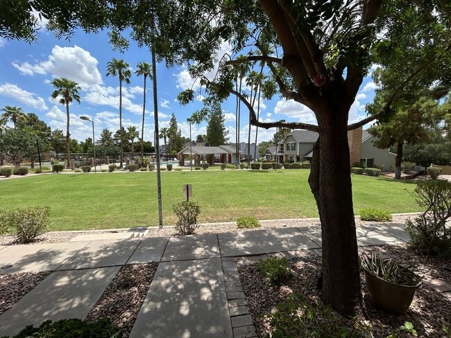 9831 S 48th Way in Phoenix, AZ - Building Photo - Building Photo