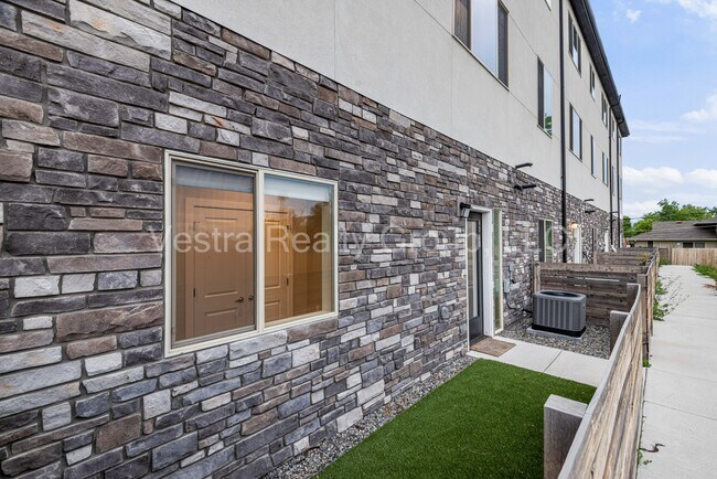 4743 E Iliff Ave in Denver, CO - Building Photo - Building Photo