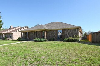 8214 Kensington Dr in Rowlett, TX - Building Photo - Building Photo